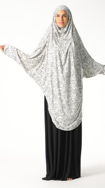 Top 10 Muslim Fashion Designers in the World | Abayakart.com Top 10 Muslim Fashion Designers in the World | Abayakart.com